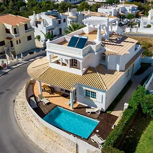 Cecilia Albufeira